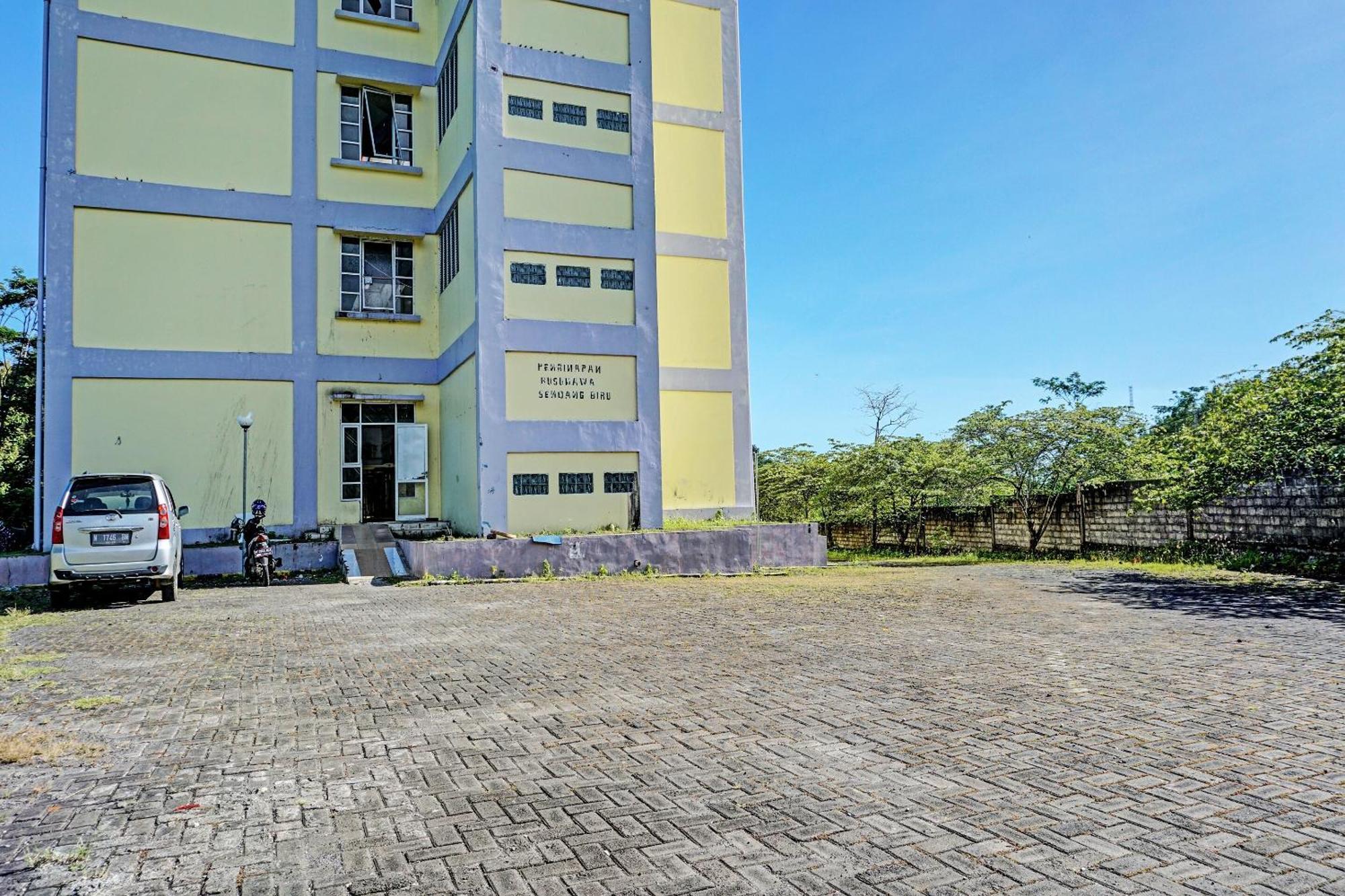 Spot On 92374 Penginapan Rusunawa Malang Kültér fotó